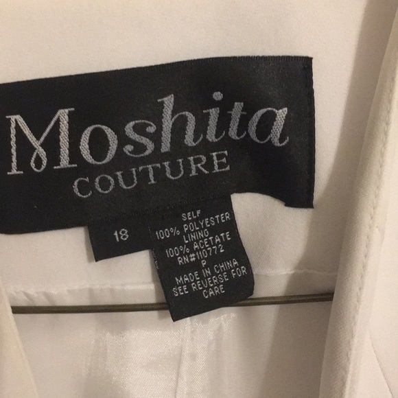 Three piece suit - Picture 2 of 8